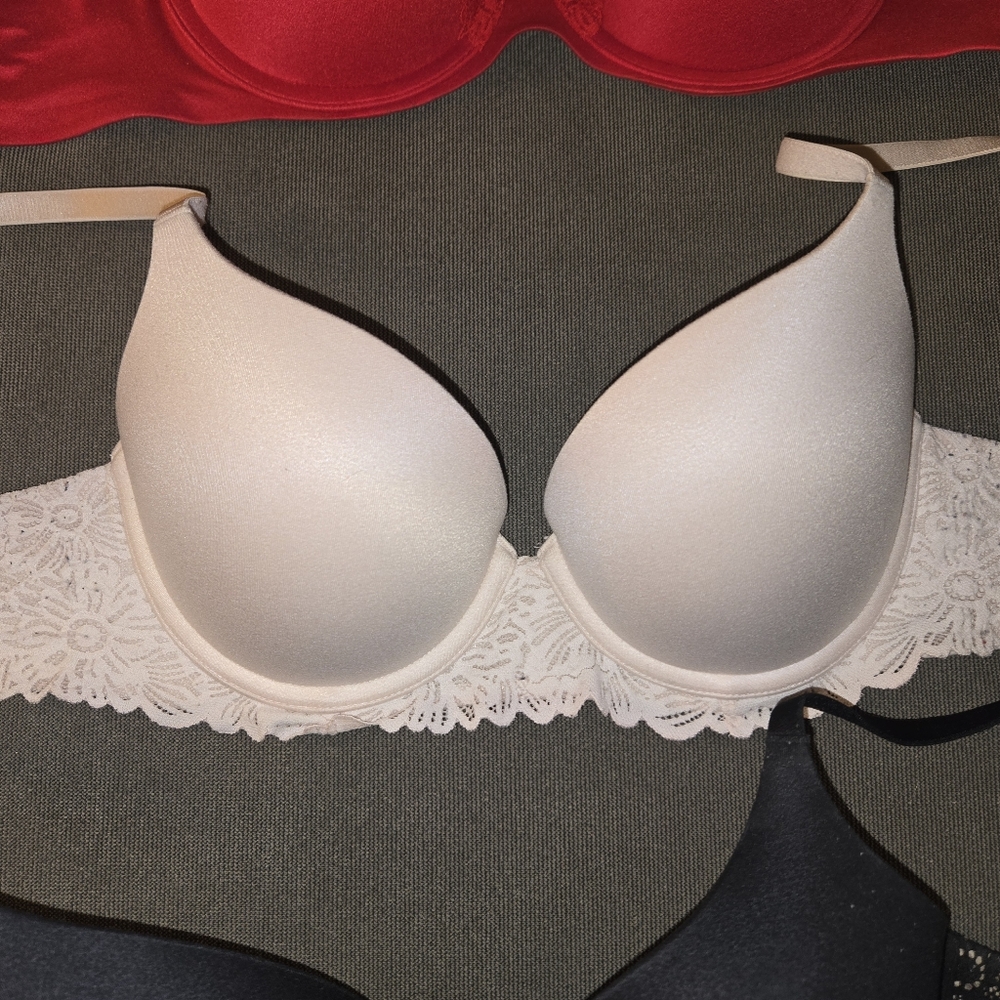4 Aerie Bras Size 32C